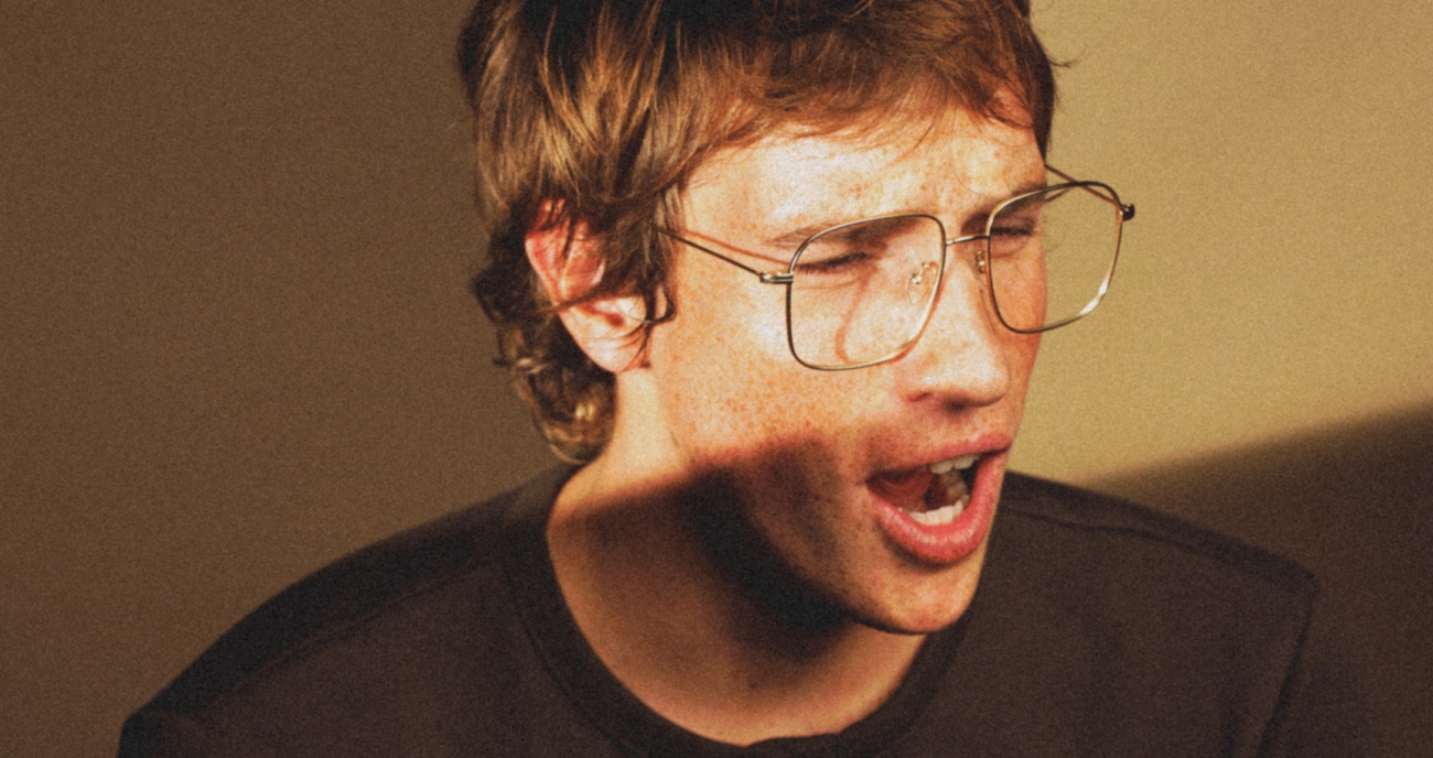<span style="color:#FCFF9F;">Lentes ópticos</span>